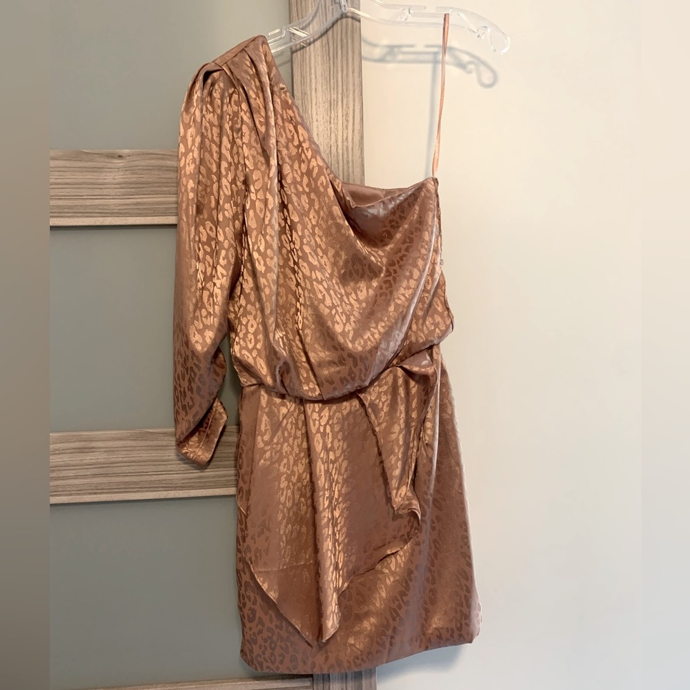 DO+BE one shoulder jacquard dress size small